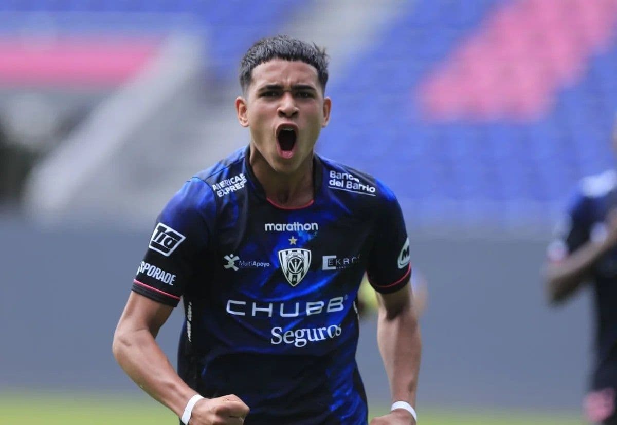Carlos Tenorio habló sobre Kendry Páez y su futuro.