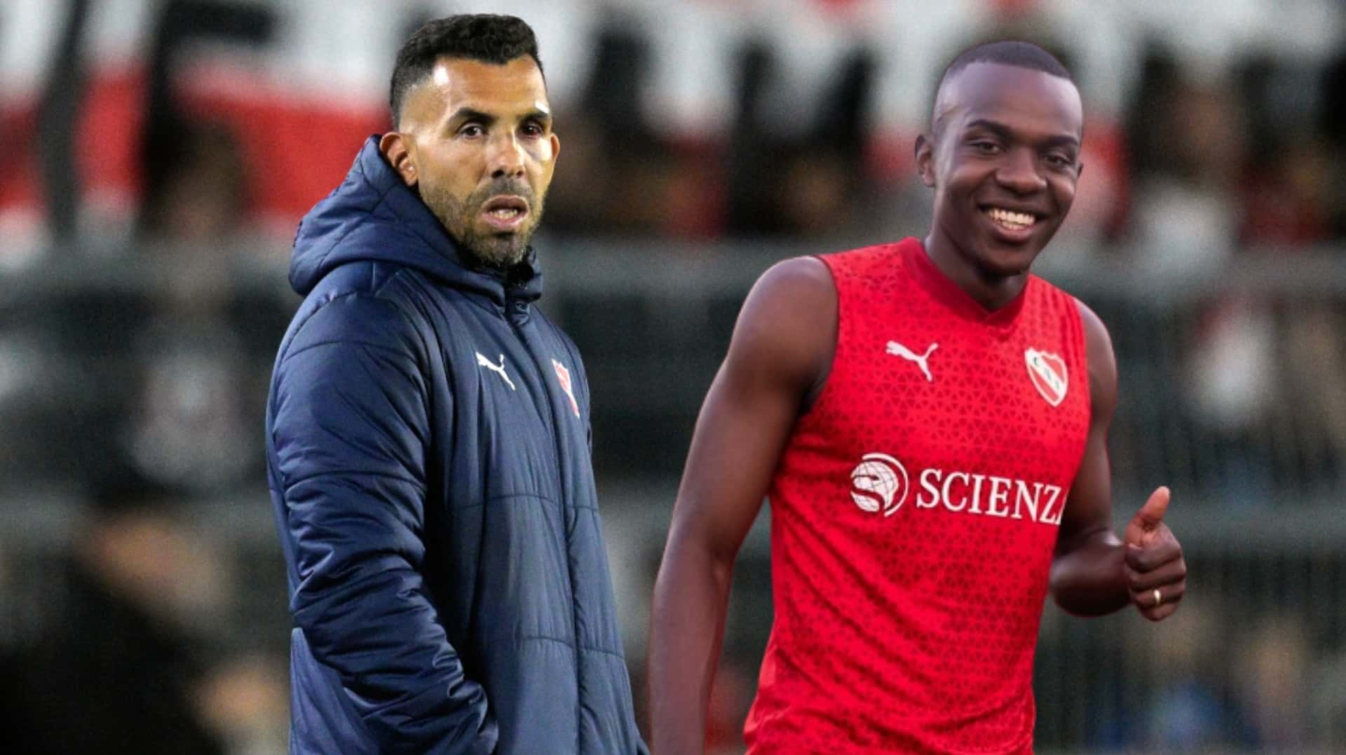Carlos Tevez y Jhonny Quiñónez
