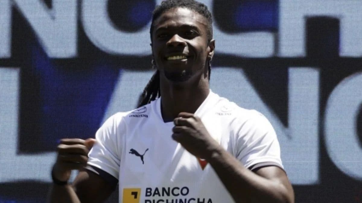 Después del partido jugado entre Liga y Botafogo por Copa Sudamericana las críticas para el central de LDU fueron positivas