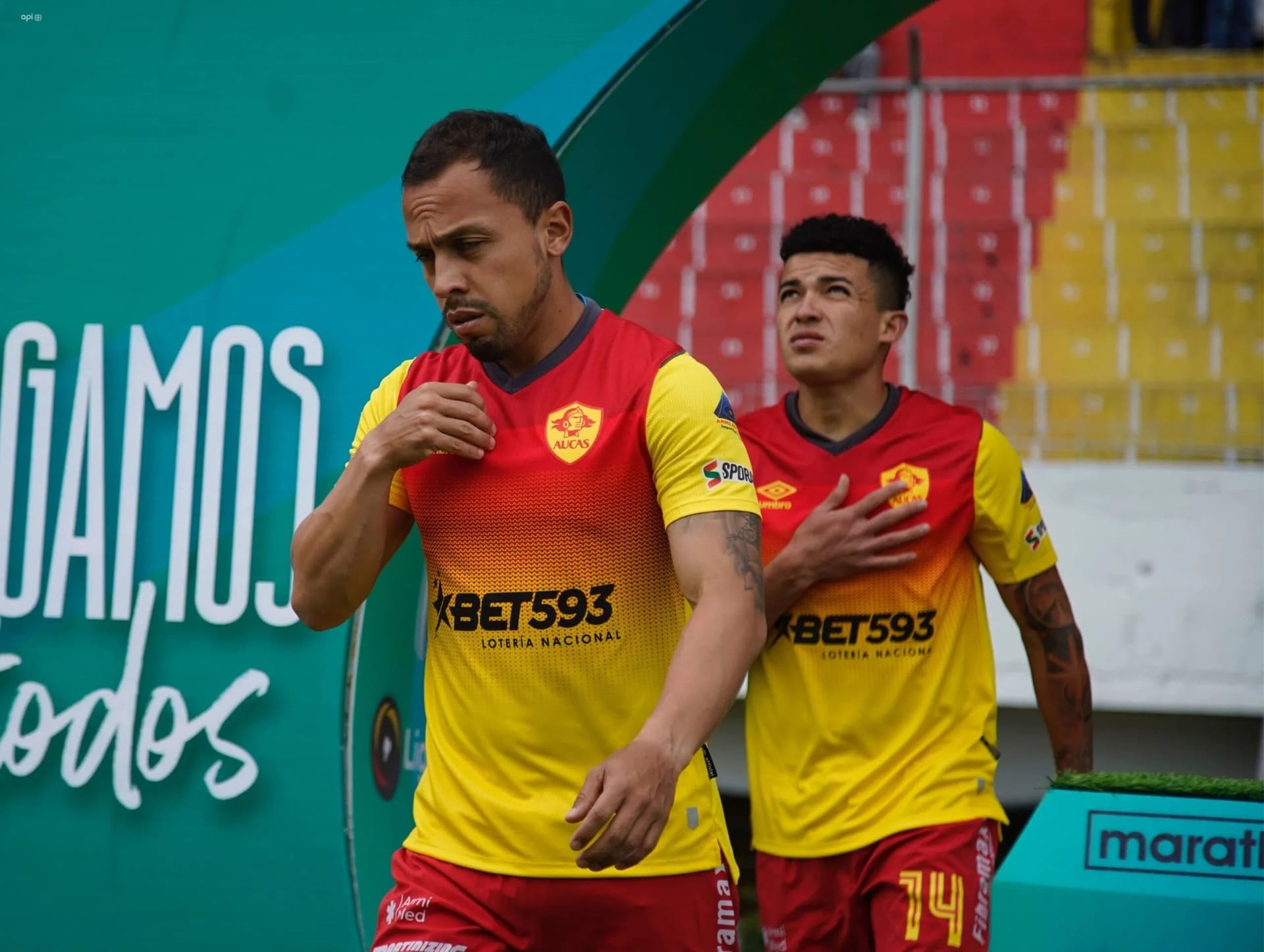 El ahora ex mediocampista del Papá no entiende las decisiones del club.