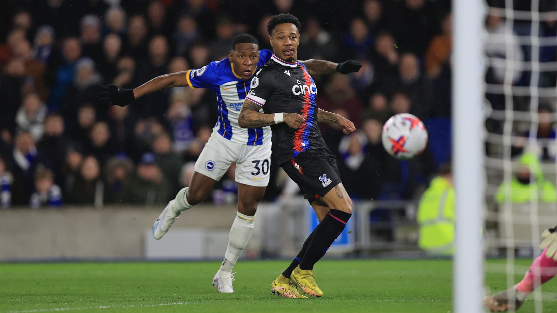 El Brighton derrotó 1-0 como local al Crystal Palace, por la fecha 8 de la Premier League.