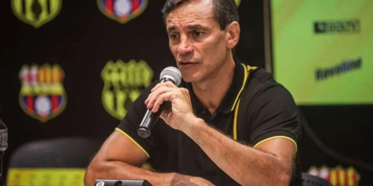 "Vamos a ir buscar el partido como lo hemos hecho siempre en Copa Libertadores", Fabián Bustos
