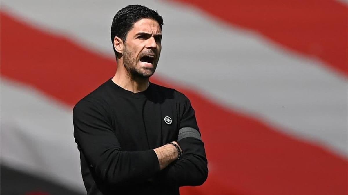 El ecuatoriano hizo sufrir al técnico rival con su buen juego.