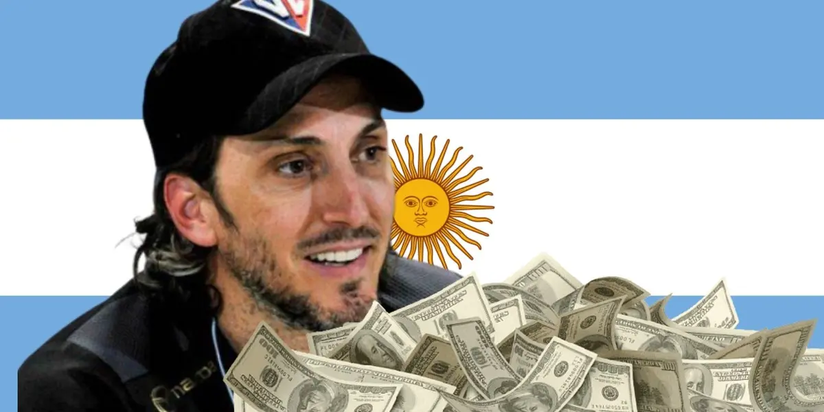 El entrenador campeón con LDU dio señales de que podría quedarse en el club.