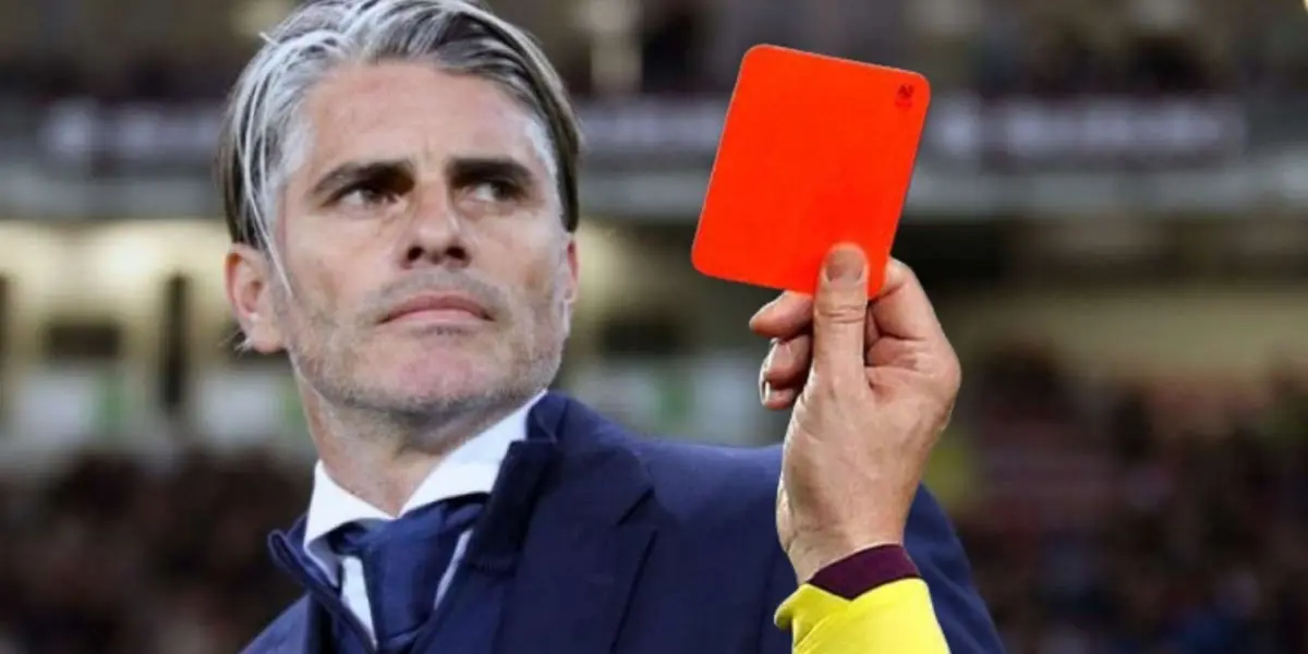 El entrenador uruguayo fue expulsado durante el duelo ante El Nacional.