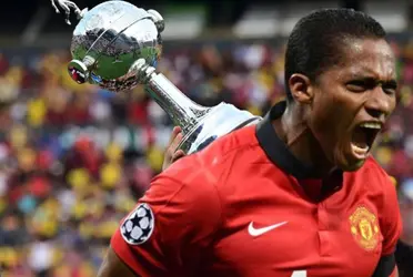 El ex jugador del Manchester con el que poso Antonio Valencia