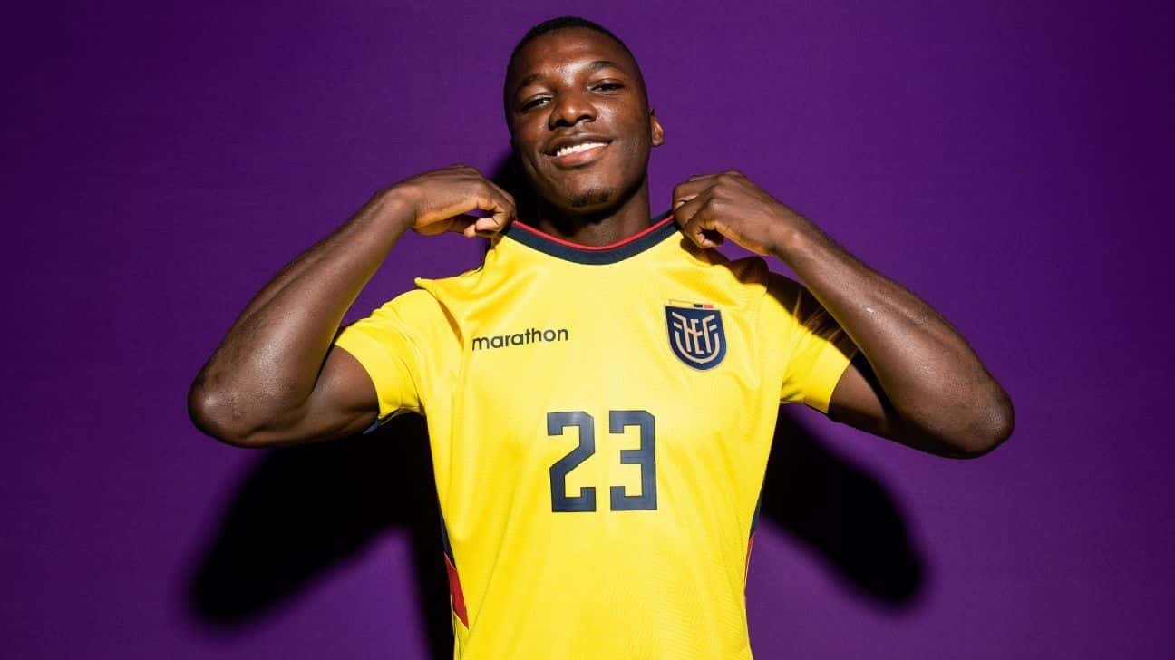 El fútbolista es el jugador más caro de la historia de Ecuador, logró superar a Antonio Valencia que llegó a costar USD 27 millones.