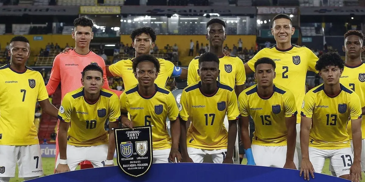 El jugador hizo un tremendo partido contra Paraguay y se llevó los aplausos de Félix Sánchez.