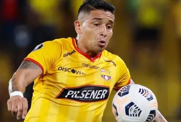 El lateral izquierdo de Barcelona SC tuvo que salir del partido contra Palmeiras