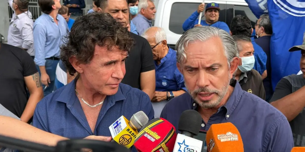 El manejo del presidente del club tendría harto al directorio del Bombillo.