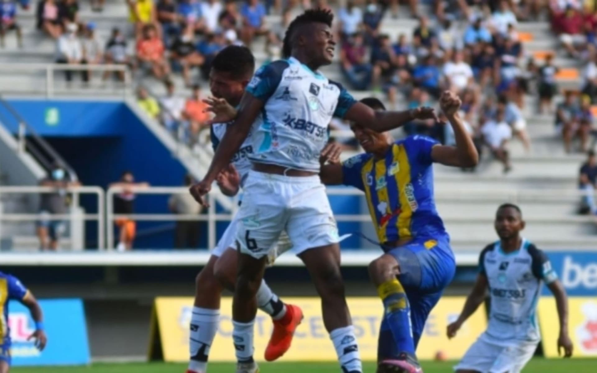 El mediocampista ecuatoriano llega a reforzar el mediocampo de Liga, una de las zonas donde se lo ha criticado mucho al equipo de Luis Zubeldía