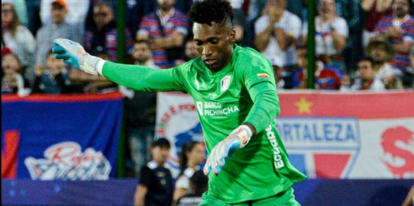 El portero de LDU sería la figura del encuentra de ida en la final del torneo.