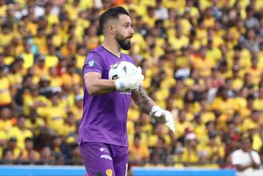 El portero mundialista con La Tri sumó ofertas desde otros clubes del continente.