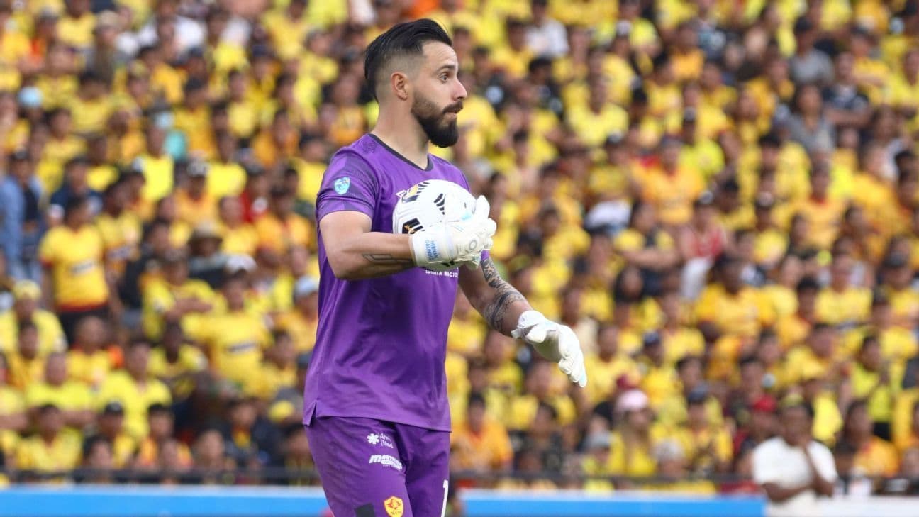 El portero mundialista con La Tri sumó ofertas desde otros clubes del continente.