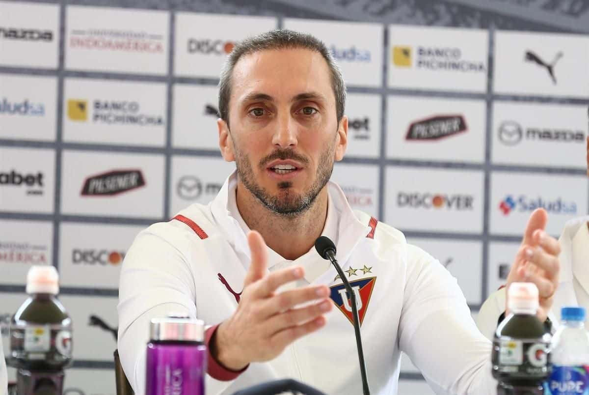 Esteban Paz no se convenció de que sea un clásico el Liga de Quito contra Barcelona SC.
