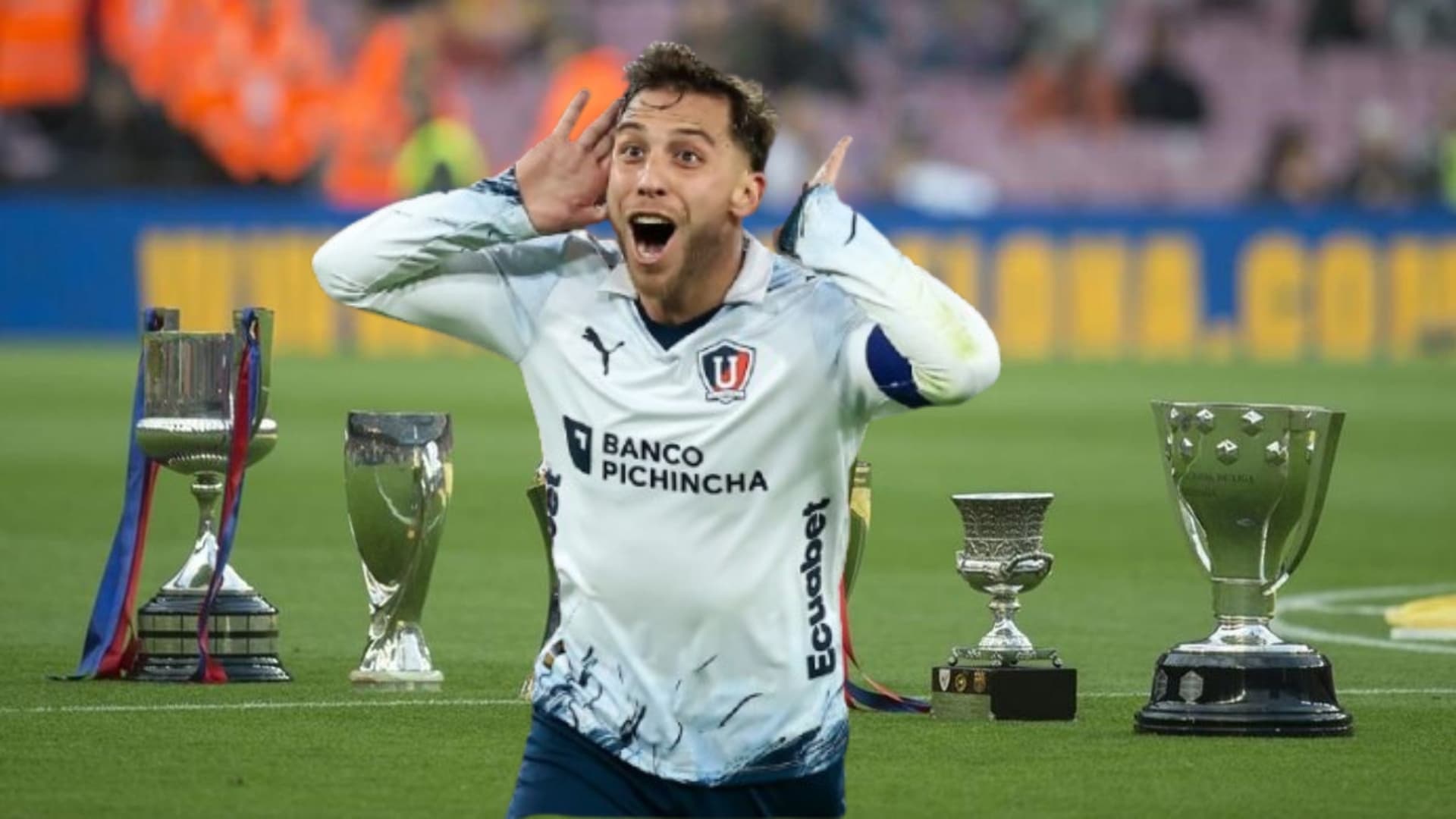Ezequiel Piovi y copas / Foto de: Nación Fútbol Ecuador