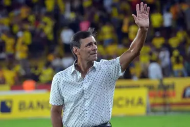 Fabián Bustos no va más en Barcelona SC
