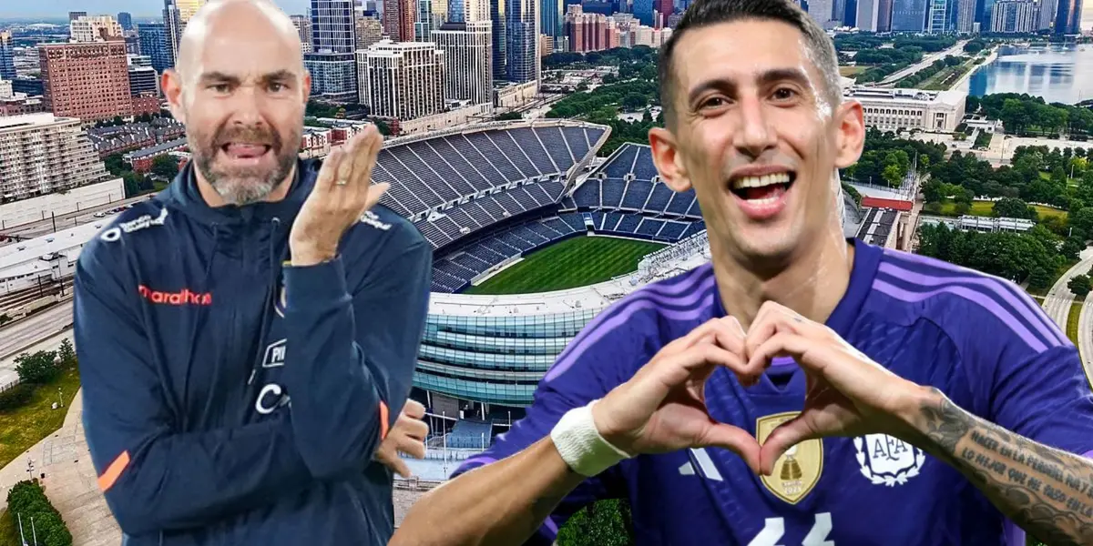 Félix Sánchez y Ángel Di Marí en Soldier Field (Foto tomada de: Wikipedia/El Canal del Fútbol/EFE)