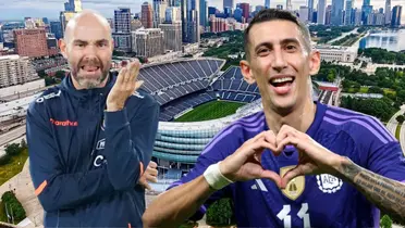 Félix Sánchez y Ángel Di Marí en Soldier Field (Foto tomada de: Wikipedia/El Canal del Fútbol/EFE)