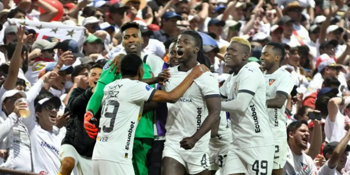 Hinchada de Liga de Quito