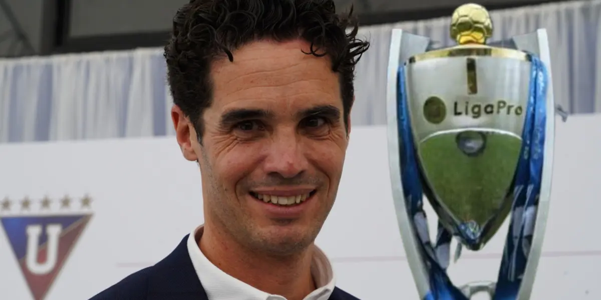 Josep Alcácer entrenador de LDU