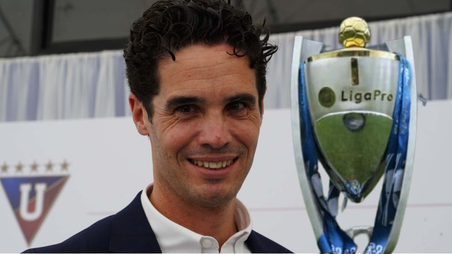 Josep Alcácer entrenador de LDU