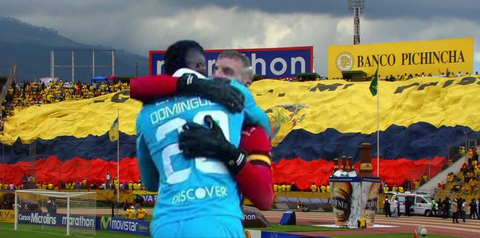 La directiva de su club lamentó que el futbolista no estuviera en la nómina de La Tri