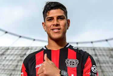 Leverkusen y Wolfsburgo igualaron, con Hincapié titular