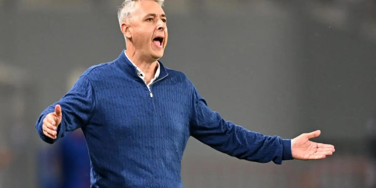 Liga de Quito-Tiago Nunes / Foto: Extra