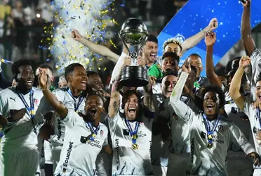 Mira como se festejó el título de LDU