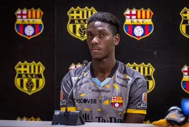 Obando se encuentra camino a Quito para sumarse a los trabajos con la selección