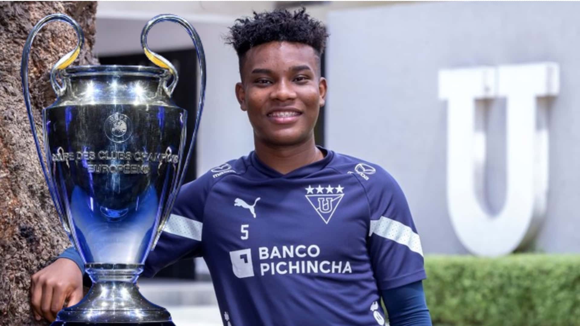 Óscar Zambrano jugador de LDU