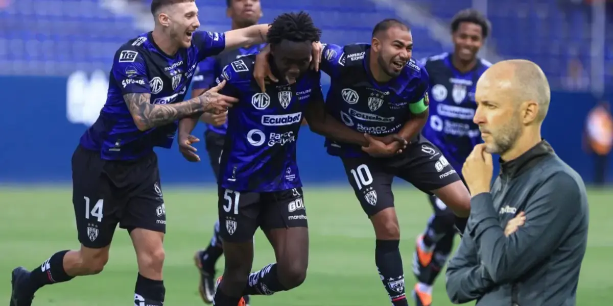 Plantilla de IDV. Foto. Bolavip