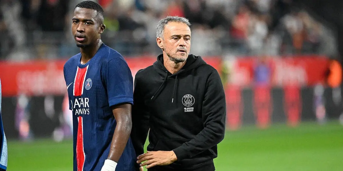 Willian Pacho y Luis Enrique / Foto tomada de: API